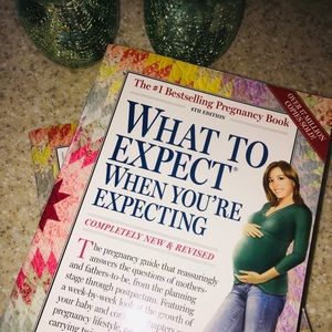 Newpaperback What to Expect When You’re Expecting